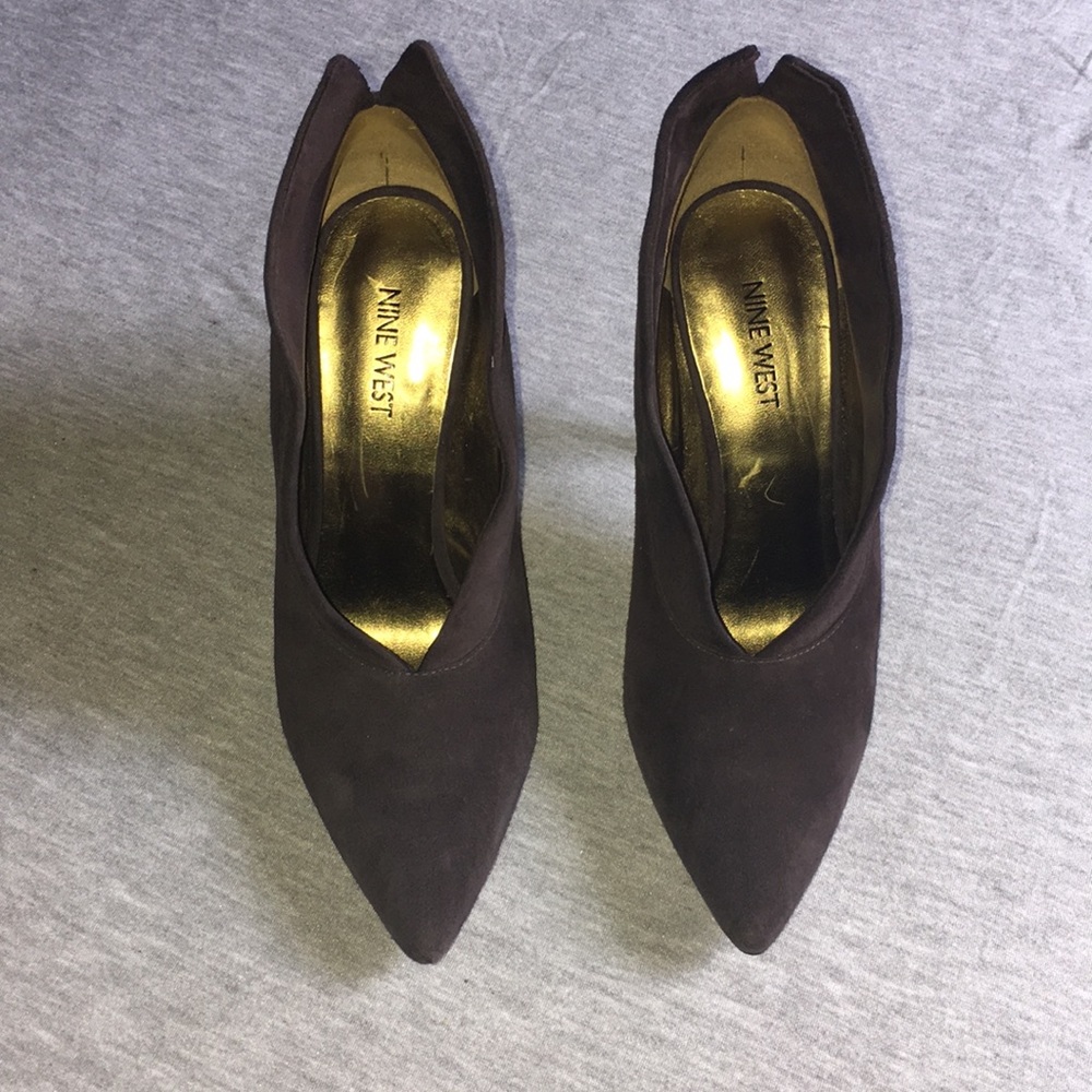 Nine West Brown suede bootie 8